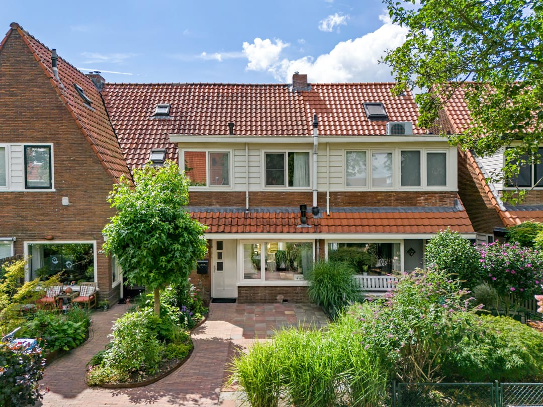 Photo 1 of De Ruijterstraat 46