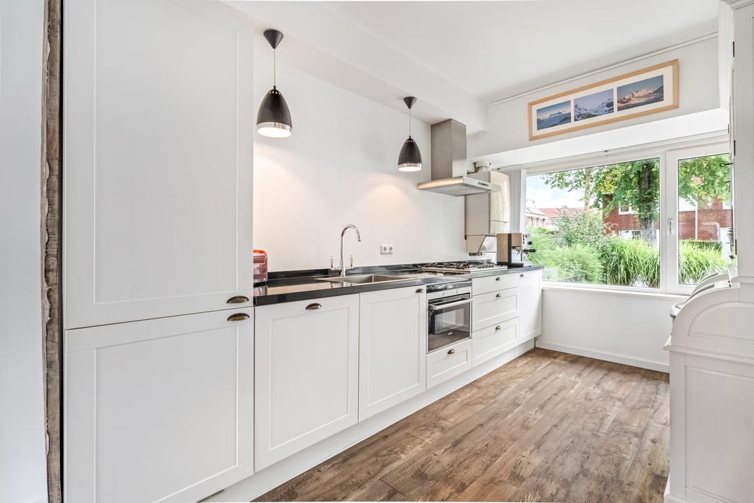 Photo 11 of De Ruijterstraat 46