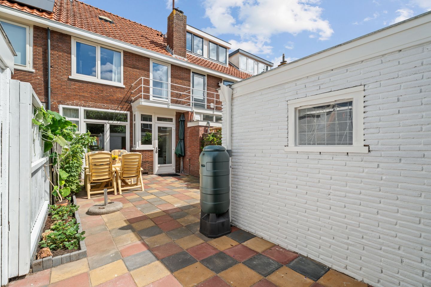 Photo 19 of De Ruijterstraat 46