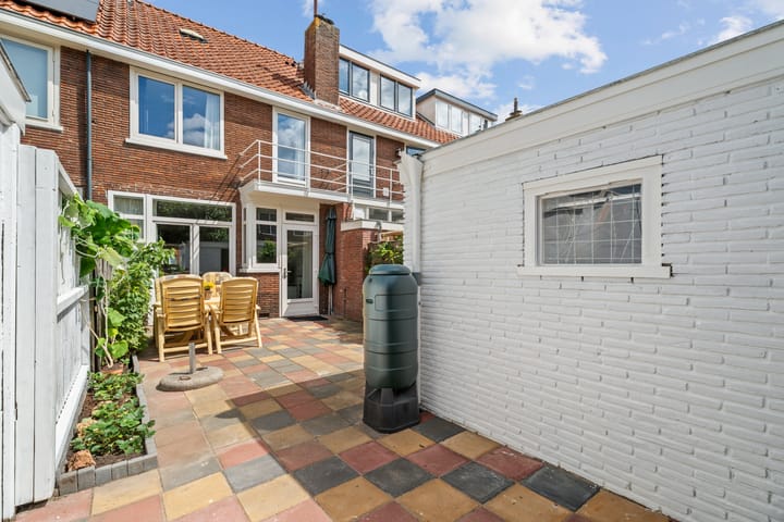 Foto 19 van De Ruijterstraat 46