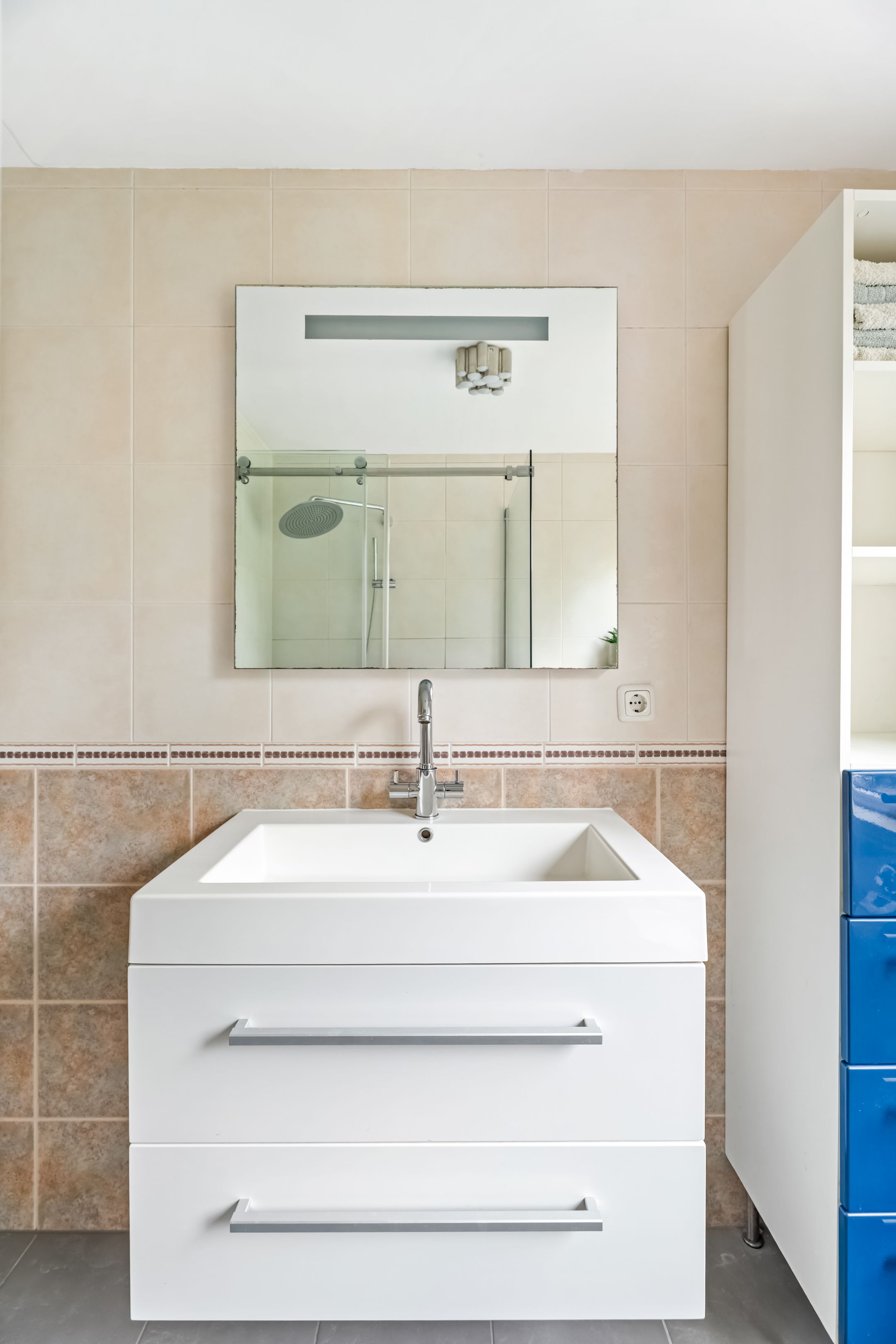 Photo 21 of De Ruijterstraat 46