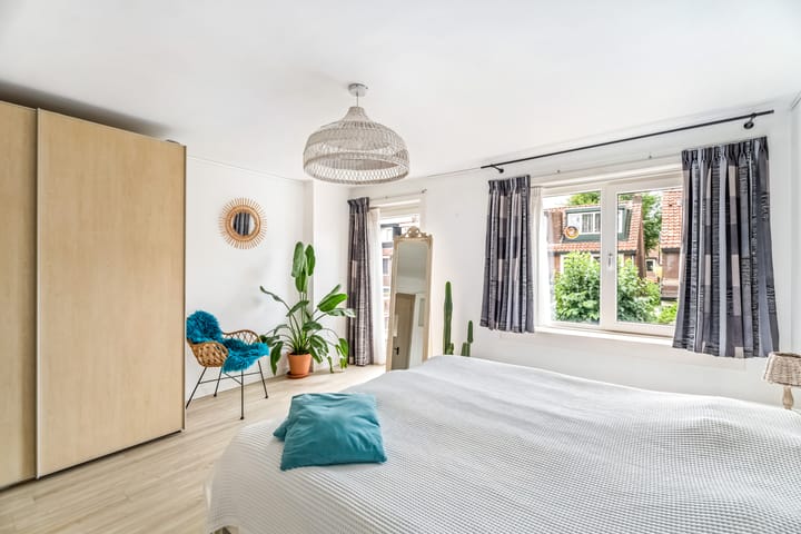 Foto 27 van De Ruijterstraat 46