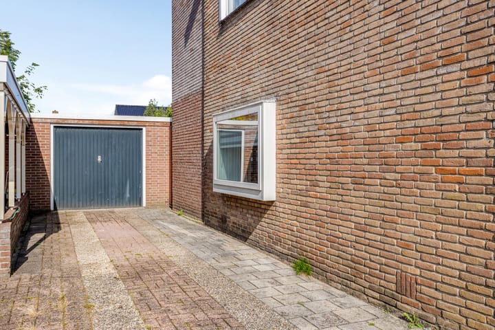 Photo 2 of Schaepmanstraat 12