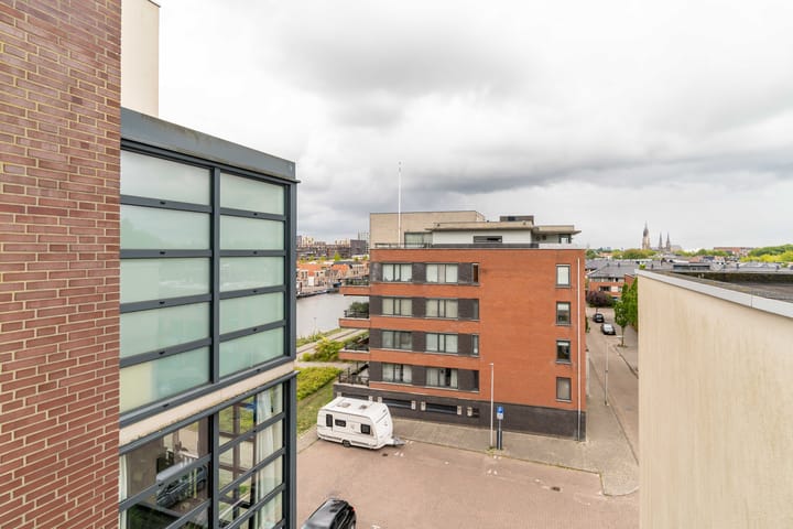 Foto 48 van Machteld van Meterenlaan 71