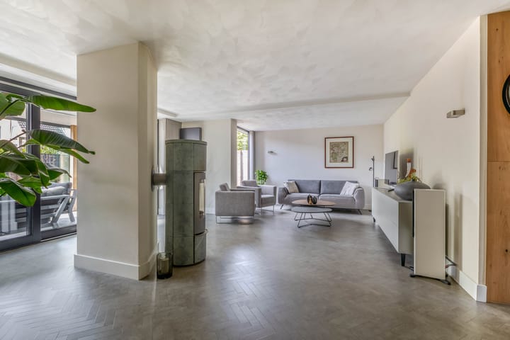 Photo 10 of Reiger 43