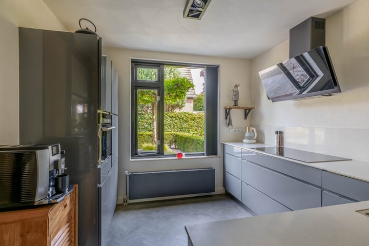 Photo 19 of Reiger 43