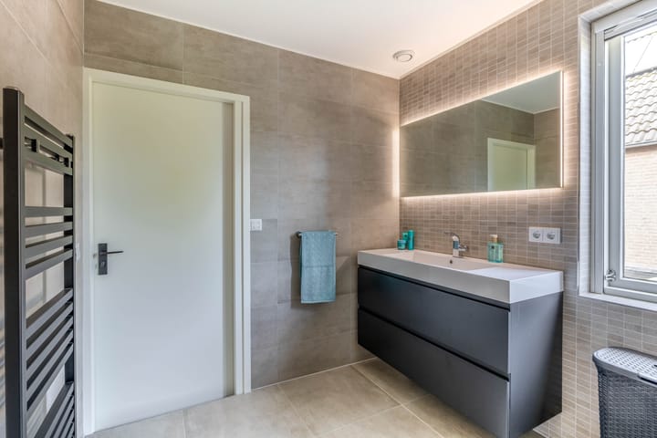 Photo 40 of Reiger 43