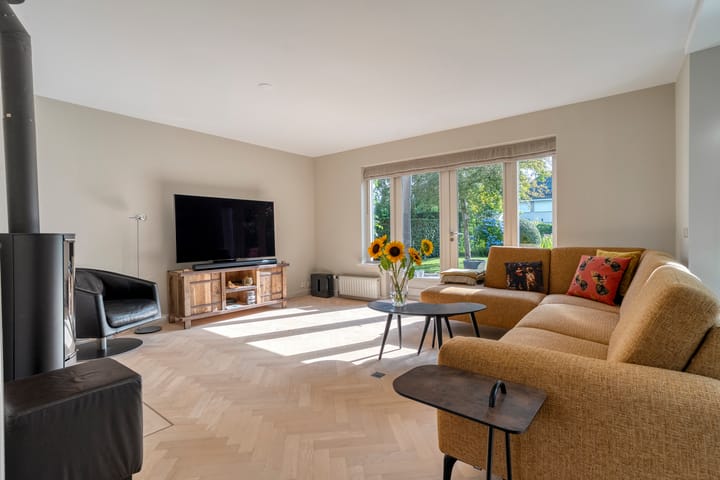 Foto 10 van Hondsroos 21