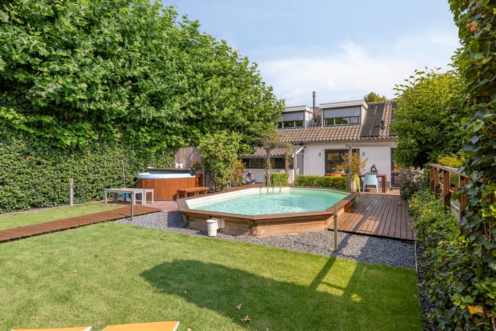 Foto 41 van Berghemseweg 12