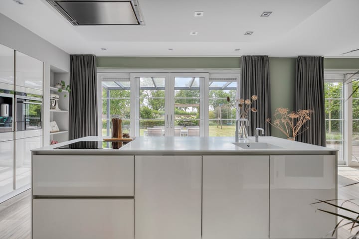 Foto 24 van Uithof 6