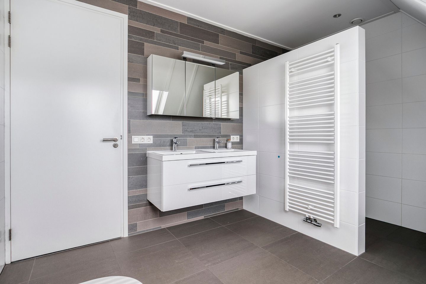 Foto 34 van Uithof 6