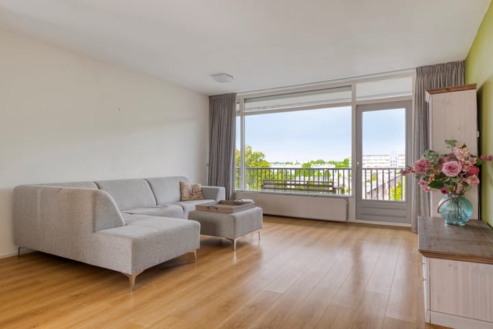 Foto 4 van Postelse Hoeflaan 240