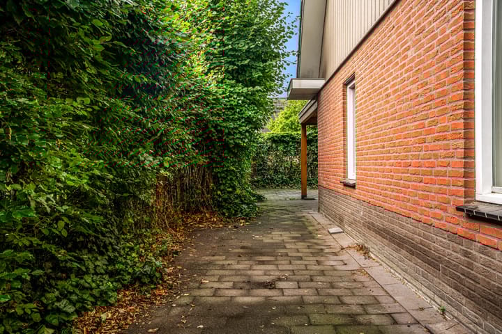 Photo 21 of De Kleefse Kamp 98