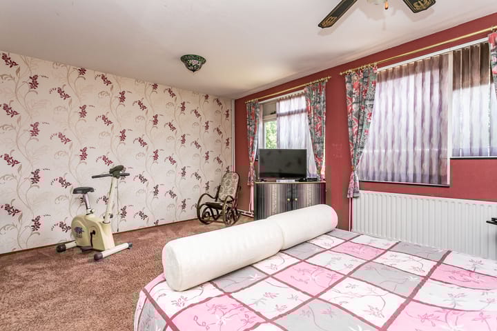 Photo 18 of Op Gen Hoes 34