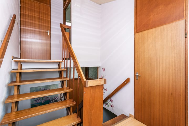 Photo 19 of Op Gen Hoes 34