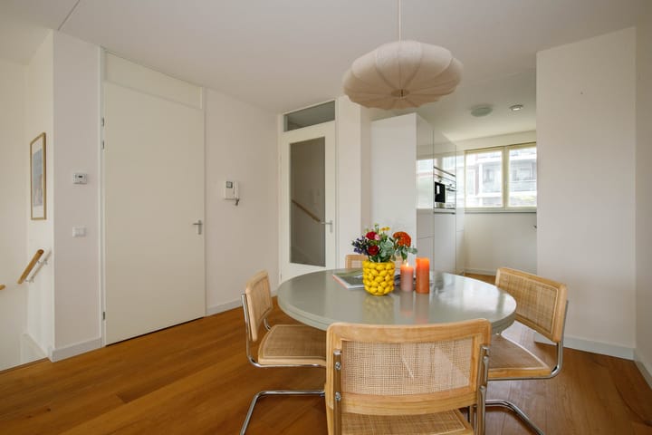 Foto 13 van Johan de Wittstraat 73