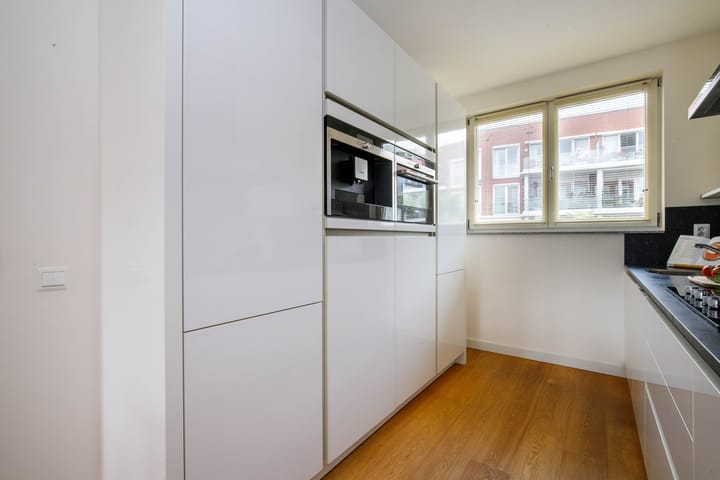 Foto 15 van Johan de Wittstraat 73