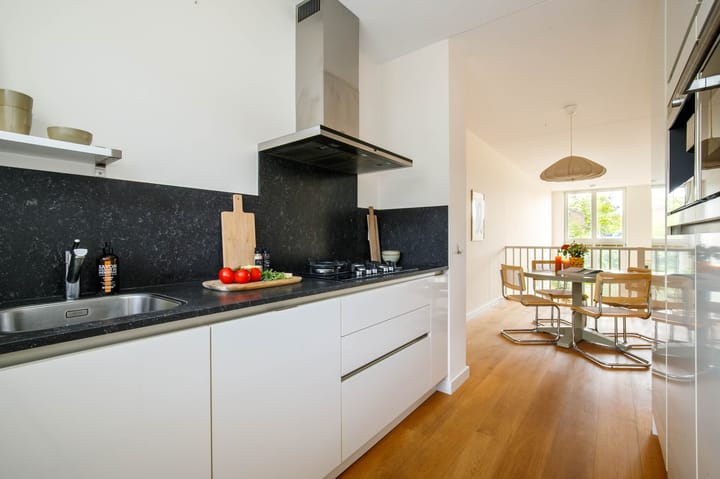 Foto 17 van Johan de Wittstraat 73