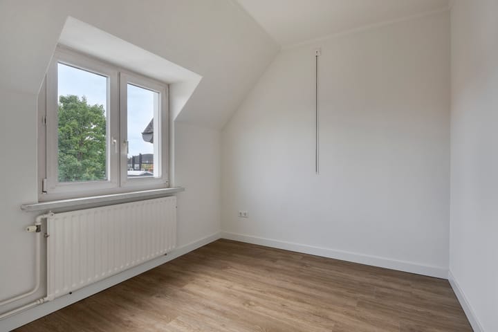 Foto 26 van Tongelresestraat 136