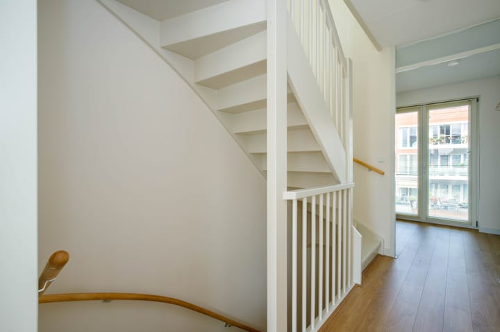 Foto 19 van Johan de Wittstraat 73