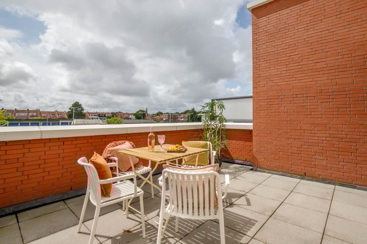 Foto 36 van Johan de Wittstraat 73