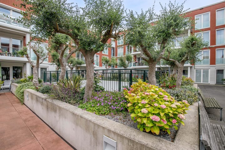 Foto 40 van Johan de Wittstraat 73