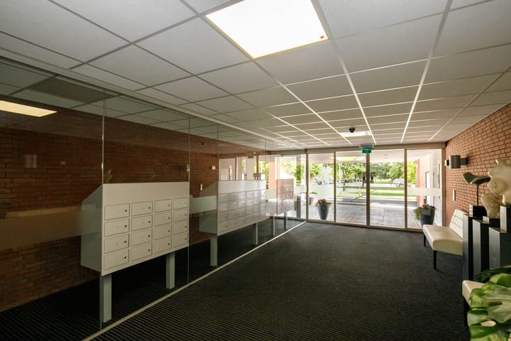 Foto 43 van Johan de Wittstraat 73