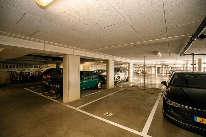 Foto 44 van Johan de Wittstraat 73