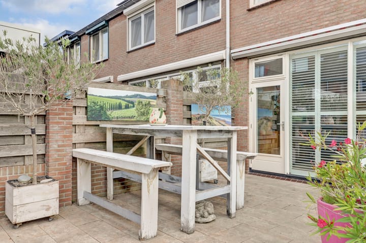 Foto 32 van Leuvenstraat 18