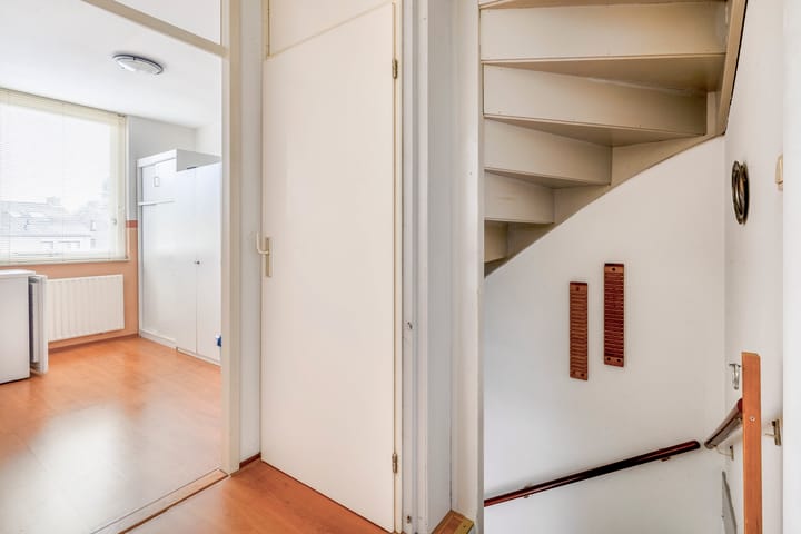 Foto 16 van Fabrieksstraat 12