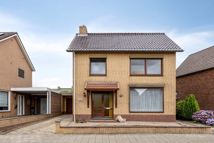 Photo 2 of Dorpstraat 77-A