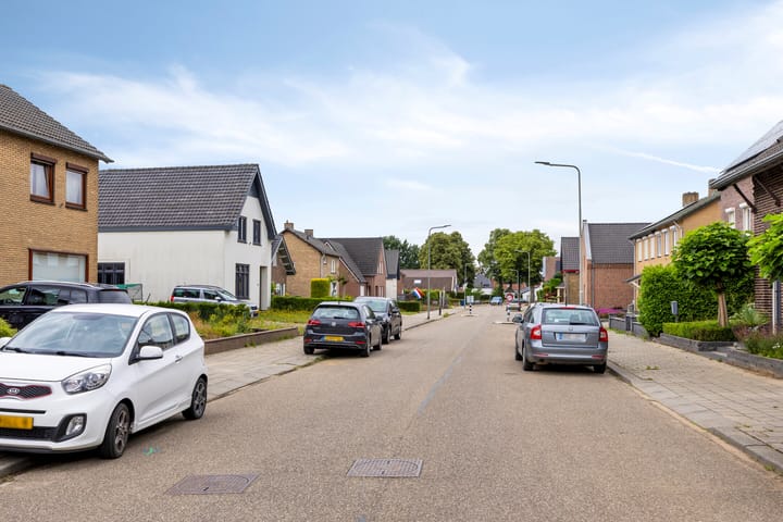 Foto 33 van Dorpstraat 77-A