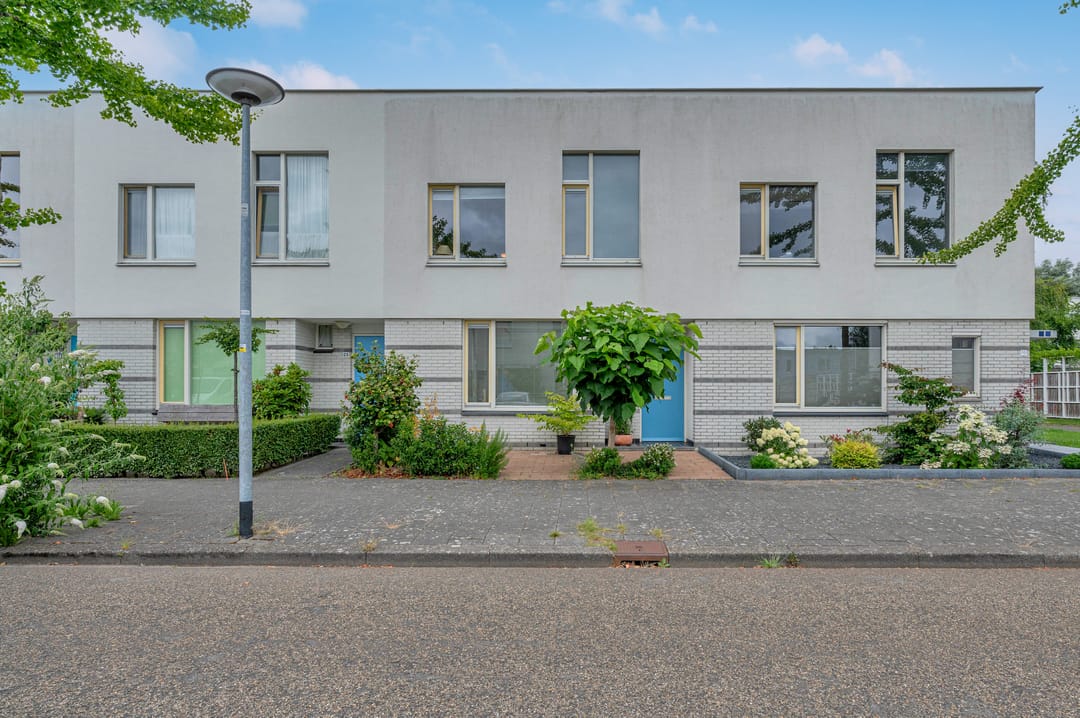 Foto 1 van W.L.S. Churchillstraat 21