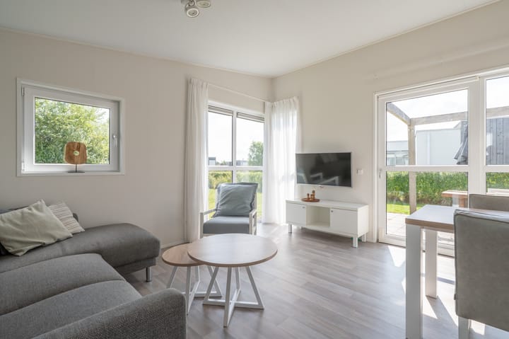 Photo 2 of Zeedijk 24-416