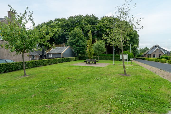 Foto 39 van van Teijenswei 1