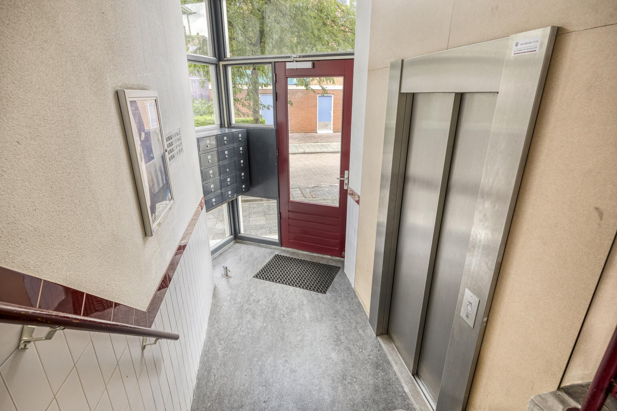 Foto 6 van Van Harmelenstraat 171