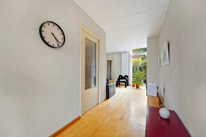 Foto 12 van Parallelweg 2