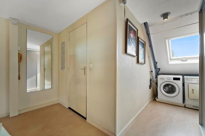 Foto 37 van Parallelweg 2