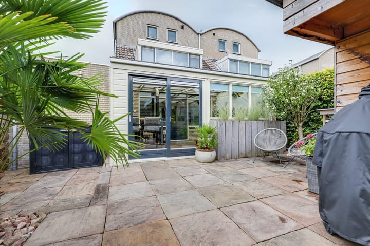 Foto 54 van Dr. Joop den Uylsingel 48