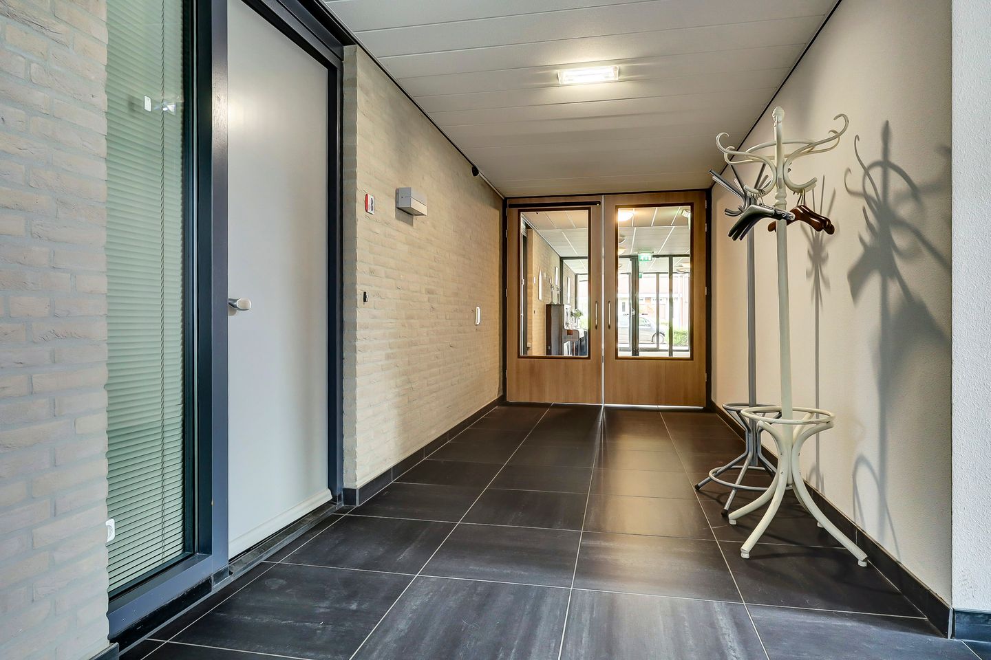 Foto 4 van Rector van den Broekstraat 1-B008