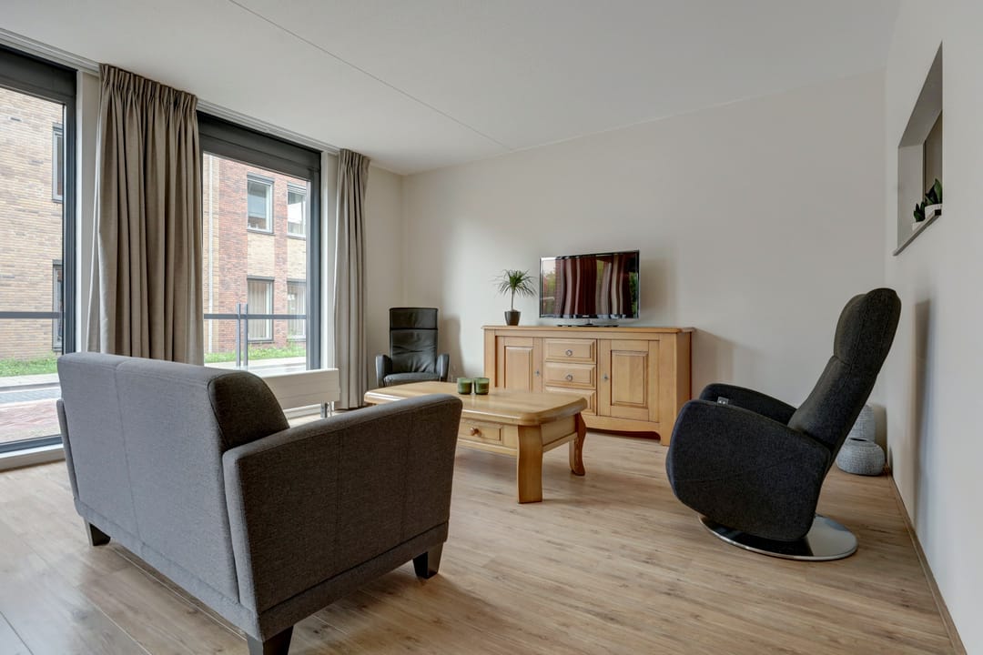 Foto 8 van Rector van den Broekstraat 1-B008