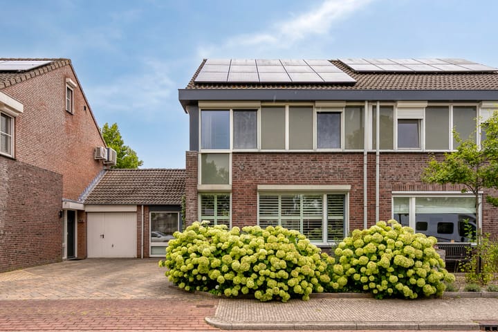 Foto 2 van Ericaplein 106