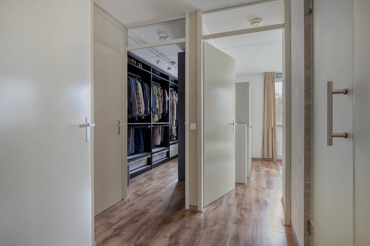 Foto 22 van Ericaplein 106