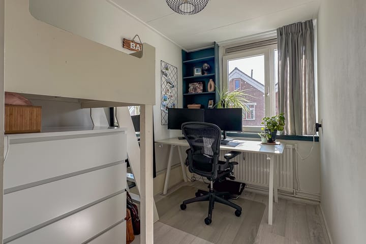 Foto 32 van Wagenaarstraat 4