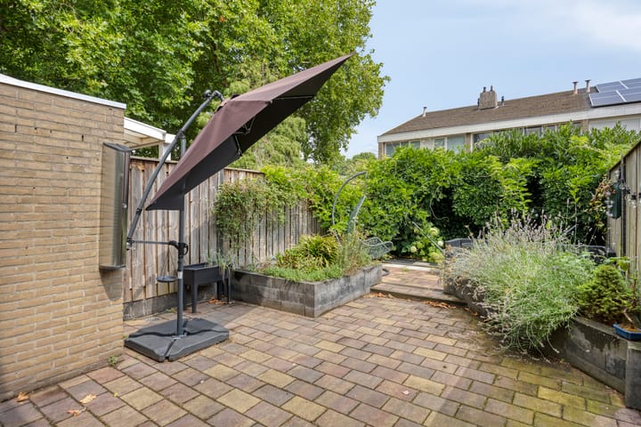 Foto 2 van Staringstraat 302