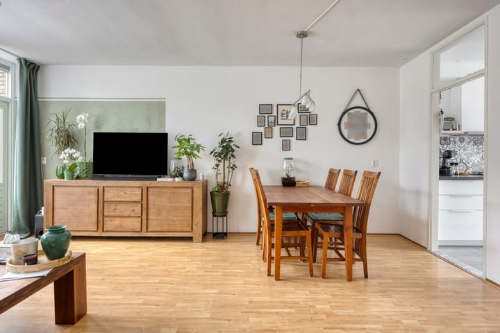 Foto 4 van Staringstraat 302