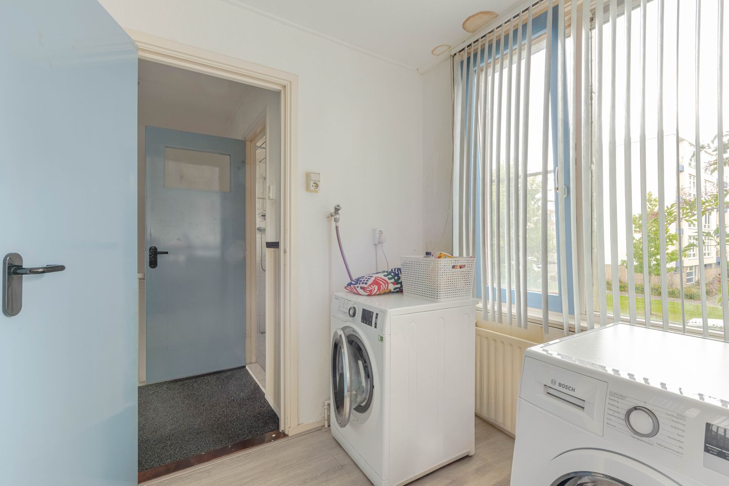 Foto 14 van Middelharnisstraat 130