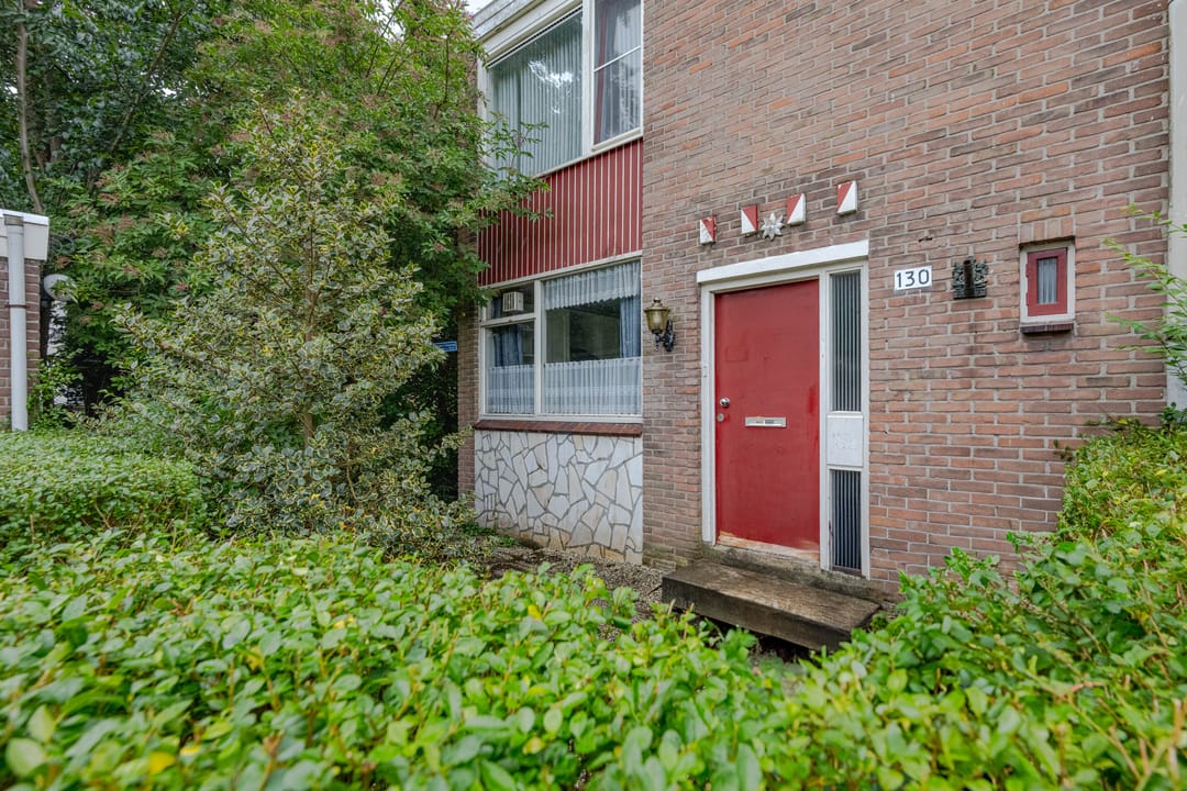 Foto 28 van Middelharnisstraat 130