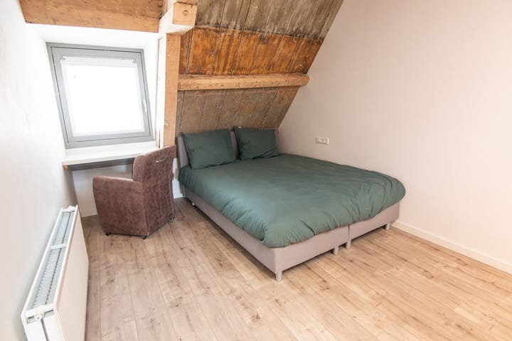 Foto 11 van Botgensstraat 25-B