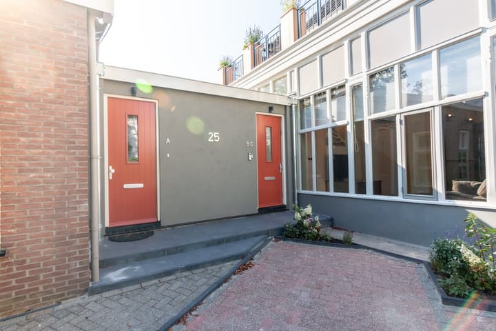 Foto 15 van Botgensstraat 25-B